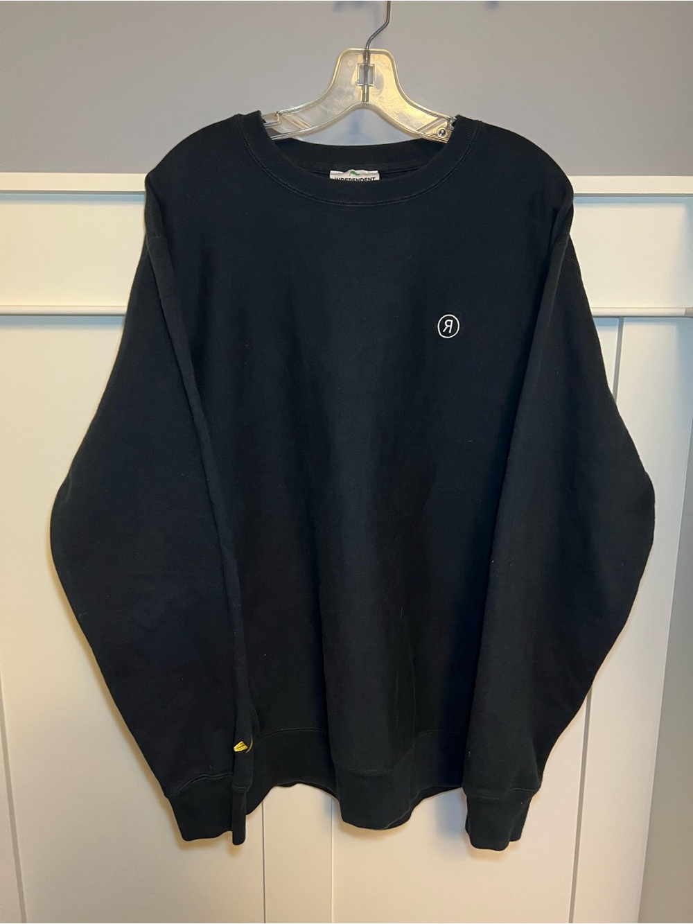 Vintage Independent trading company trademark “R” sweatshirt